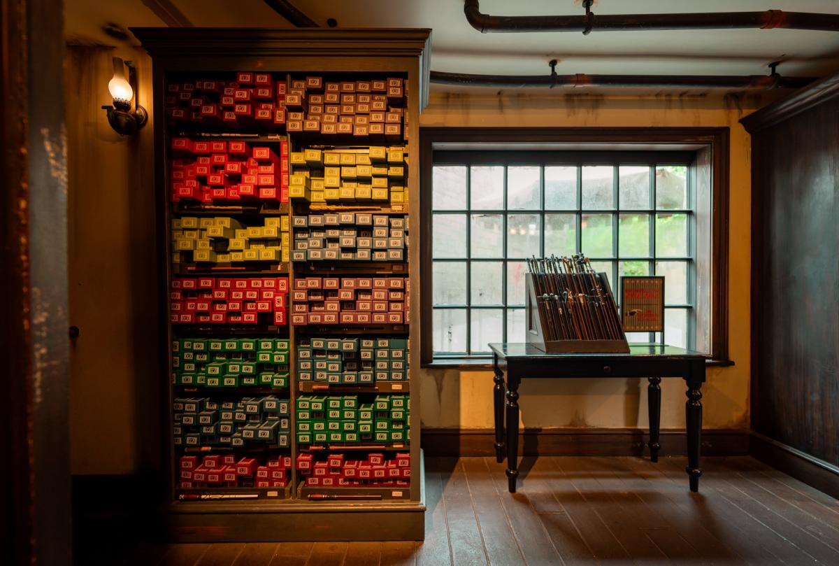Ollivander's Wand Shop 